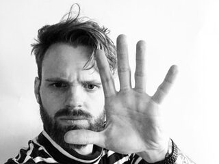 Drie gloednieuwe rijmpjes van Tim Hofman