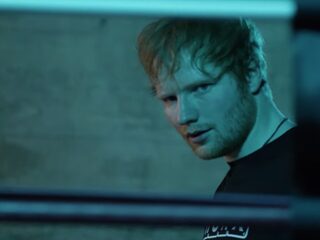 In 'Shape Of You' zie je Ed Sheeran als bokser