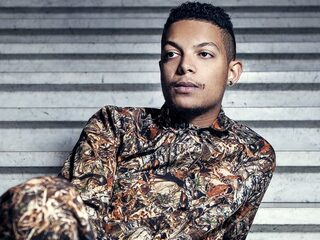 Ronnie Flex doet de Doe Je Best Op School Quiz