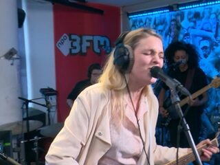 Sue The Night live bij Domien