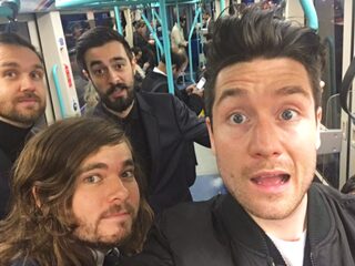 Deze artiesten zijn zo lekker gewoon gebleven