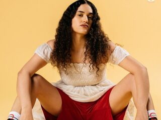 Empress Of weet even helemaal niet meer wat ze moet met de liefde