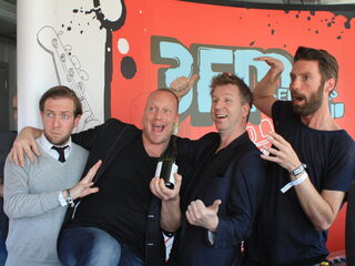 Spectaculaire goochelact bij Timur en Rámon op Paaspop