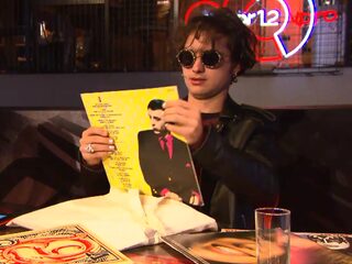 Jett Rebel over zijn tweede plaat, liefde voor vinyl en The Beach Boys