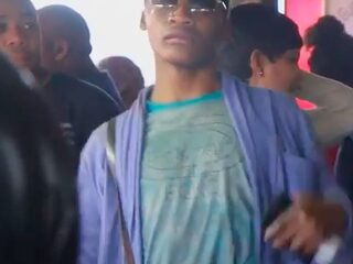 Jonge filmmakers vragen zich af: Wie help je met vrijwilligerswerk?