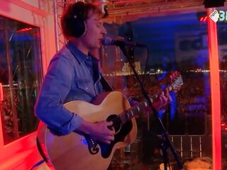 Lucky Fonz III zong door de pijn heen op Pinkpop