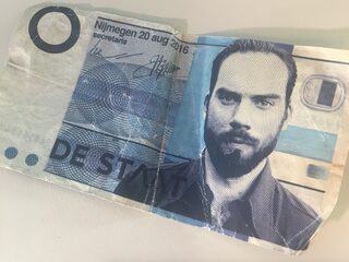 Torre strooit met het geld van De Staat