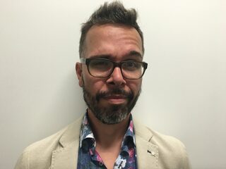 Michiel deed mee aan de oneliner-show op Lowlands