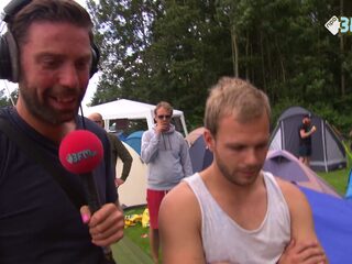 Hoeveel mensen kun je in één tentje proppen?