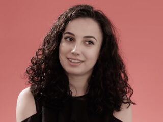 Elena (21) wil meer begrip creëren voor jongeren met een depressie