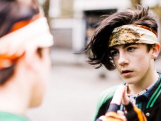 Declan McKenna is boos op FIFA