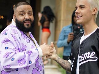 Wauw: Bieber wil alleen samenwerken als hij eerst mag golfen