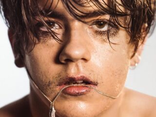 Beluister hier Declan McKenna's debuutalbum