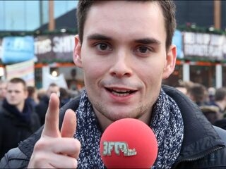 Domien en Sander op het Wilhelminaplein tijdens 3FM SR13