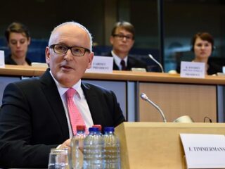 Met Frans Timmermans achter de schermen in Brussel