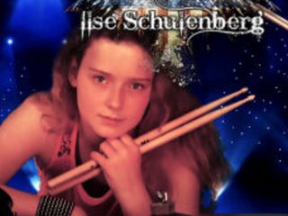 Ilse drumt voor het goede doel