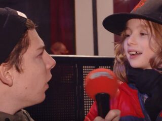 Video: Wat is Joram toch leuk met kinderen
