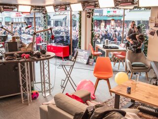 Hammertime: het hele Glazen Huis wordt geveild