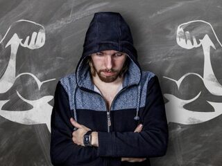 Waarom moeten jongens altijd stoer zijn?