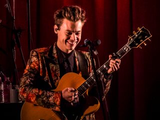 Check hier de foto's van Harry Styles in Amsterdam
