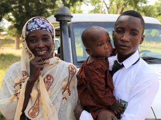 Maryam en Abbas zijn na 3 jaar weer herenigd door het Rode Kruis
