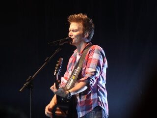 Michel Teló 4de week op #1 in Mega Top 50