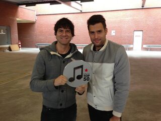 Nick & Simon krijgen Mega Top 50 #1 Award