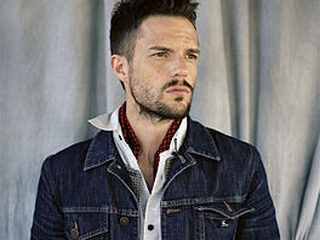 Tweede #1 voor Brandon Flowers in albumlijst UK