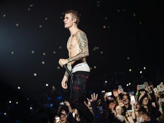 Justin Bieber gaat door met waar hij goed in is