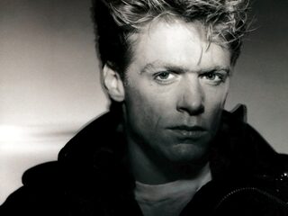 Winnen: Re-issue Reckless - Bryan Adams