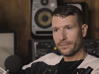 Don Diablo over Massive Attack, Queen en Alex Clare
