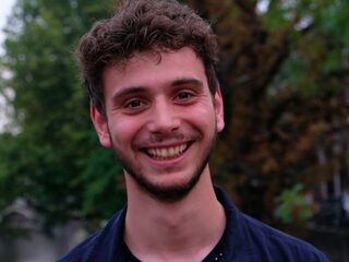 Bas (21) staat op de lijst van GroenLinks in Tilburg