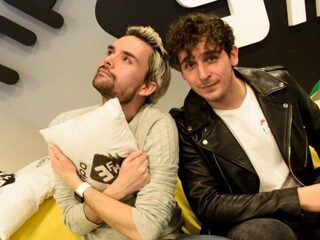 Vuige en glijende R&B in de ochtend met Nielson