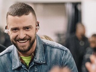 Video: Justin Timberlake kondigt zwangerschap van fan aan on stage