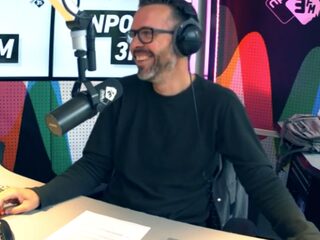 Michiel redt luisteraar die van zijn auto alleen SkyRadio mag luisteren