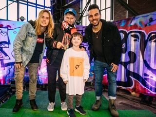 Check hier alle Nothing But Thieves Meets & Greet foto's