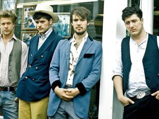 De evolutie van Mumford & Sons in 6 foto's