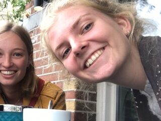 Merel (21) en Veerle (22) onderzochten one night stands