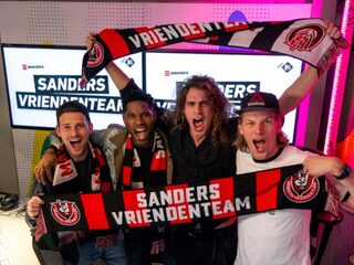Het originele vriendenteam was op bezoek tijdens Sanders Vriendenteam