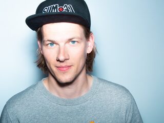 3FM-dj Sander organiseert Sanders Vriendenopvang tijdens staking 15 maart