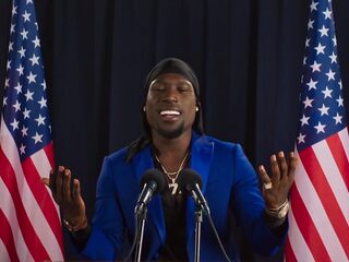 Frenna komt samen met Mula B de Mega Top 50 binnen op #43!