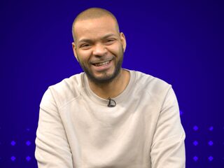 'So Social' met Hef: "Ik ben de hele dag stoned"