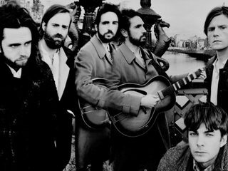 De diepte in met Fontaines D.C.: "Ik heb hier 'n psychologen-bank voor nodig!"