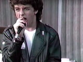 Beelden opgedoken van een jonge Billie Joe Armstrong (Green Day)