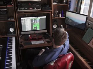 Een kijkje in de slaapkamer van... Billie Eilish?