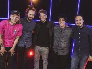 Tim Dawn speelt zijn nieuwe single 'Shadow' in de 3FM Livebox