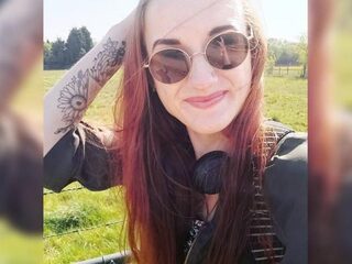 Een blikje tomatenpuree halen bij de supermarkt omdat je eenzaam bent