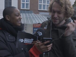 Sagid verrast de loop-dj's met een persoonlijke boodschap