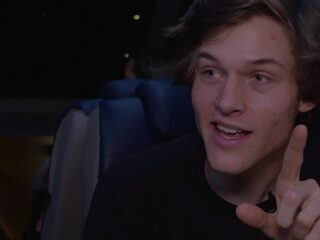 Blanks geeft zijn fans een tour door Groningen