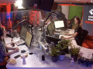 Een nacht 3FM SR met Vera, Sophie en Willie Wartaal!